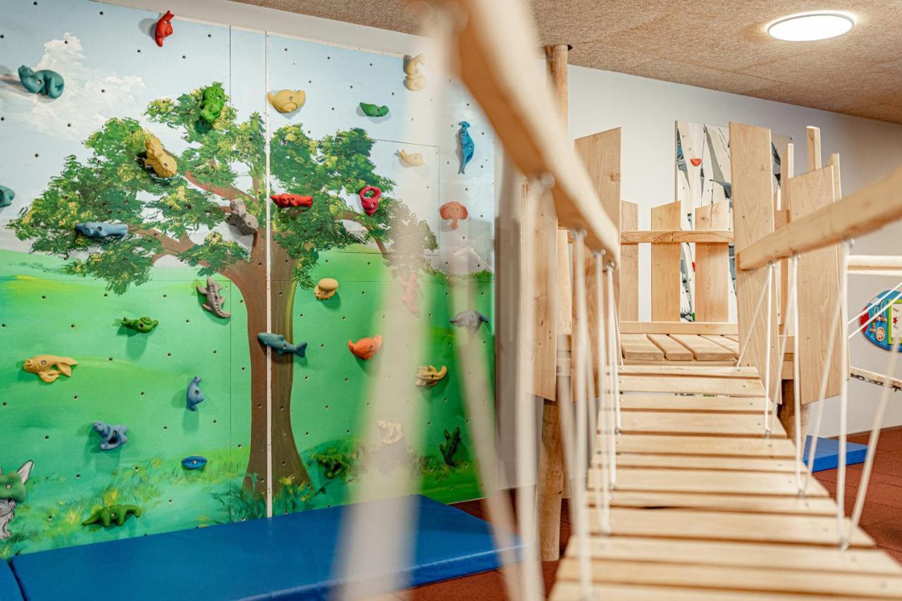 לוטאגו Alpine Luxury Spa Resort Schwarzenstein מראה חיצוני תמונה