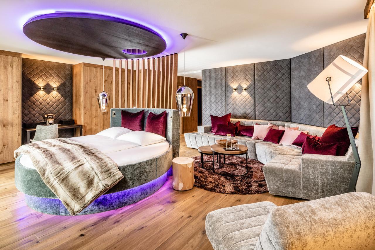 לוטאגו Alpine Luxury Spa Resort Schwarzenstein מראה חיצוני תמונה